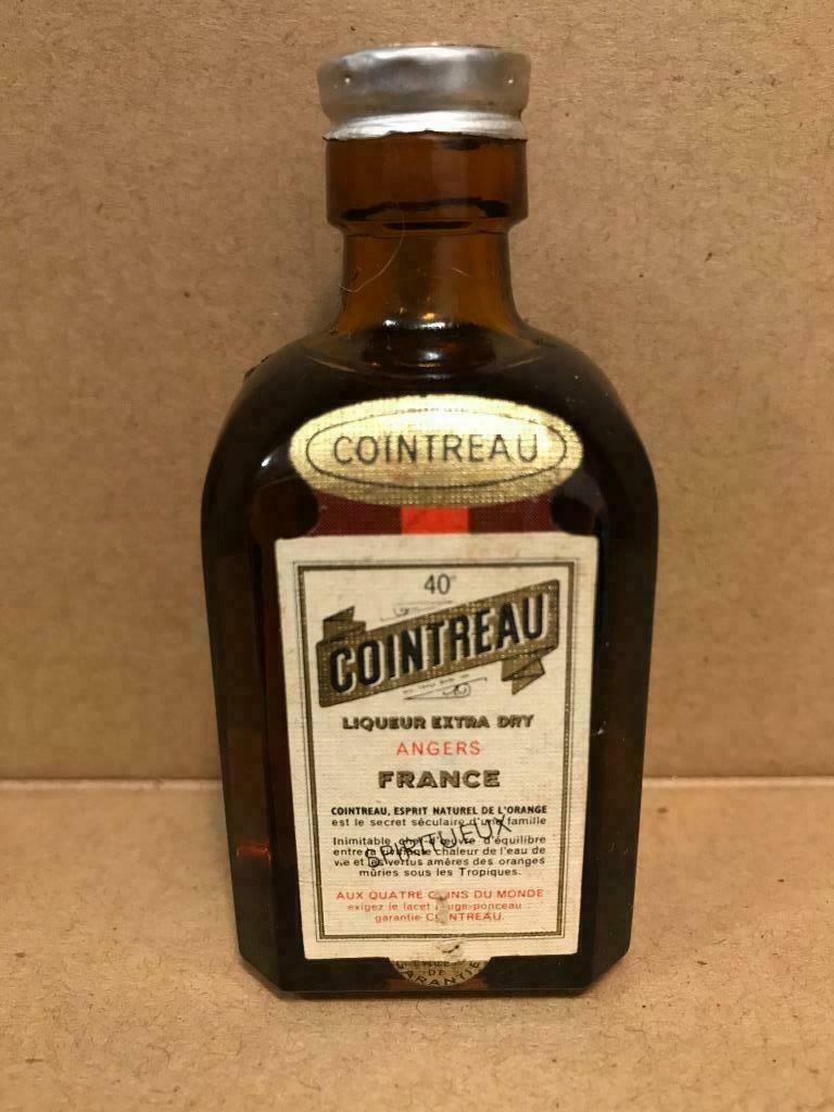 Cointreau - Proefflesje alcohol - 5 cl - Frankrijk, Nieuw, Ophalen of Verzenden, Vol, Overige typen
