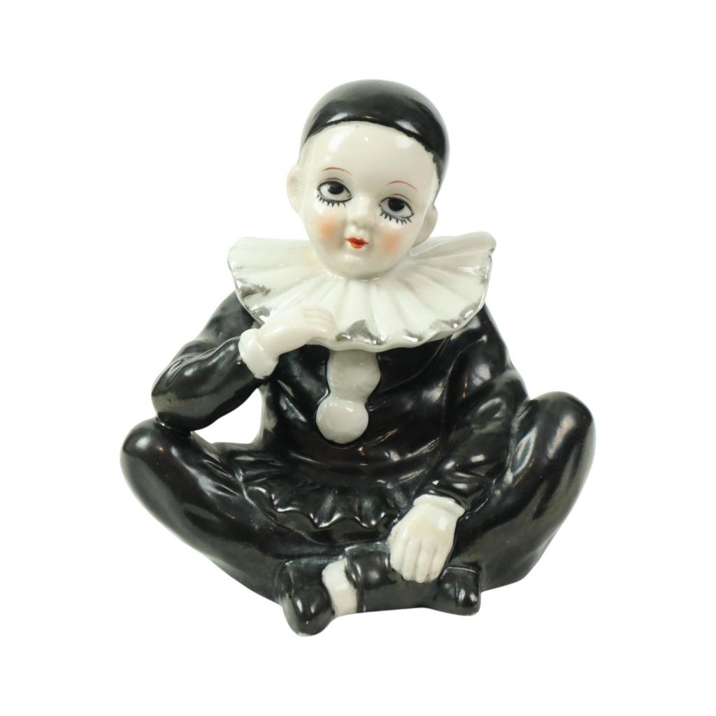 Vintage Pierrot Beeldje Porselein Zittende Harlekijn Nar, Ophalen of Verzenden, Gebruikt, Mens