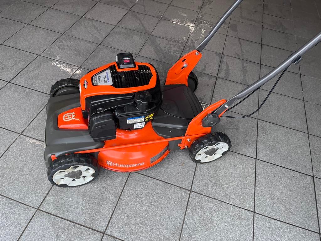 Tondeuse husqvarna, Jardin & Terrasse, Tondeuses à gazon, Enlèvement, Comme neuf