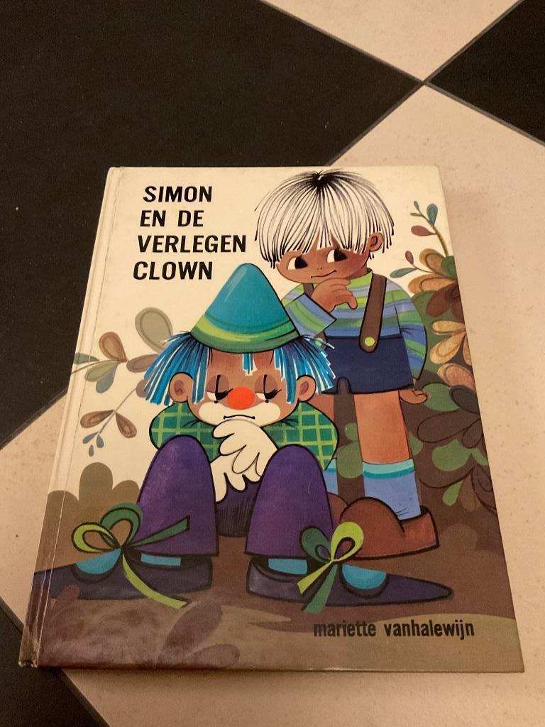 Vintage boek Mariette Vanhalewijn Simon en de verlegen clown, Ophalen of Verzenden, Gelezen, Mariette Vanhalewijn