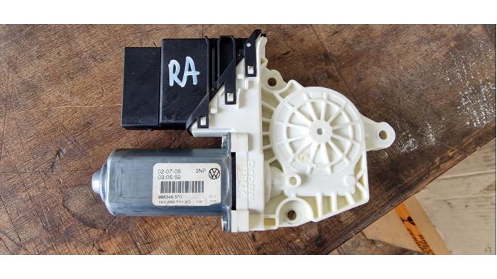 Moteur de vitre portière d'un Volkswagen Golf, Enlèvement ou Envoi, 3 mois de garantie, Utilisé, Volkswagen