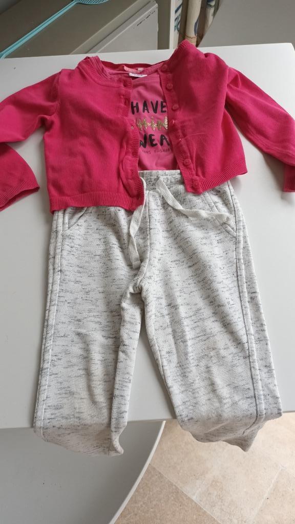 Ensemble - pantalon, t-shirt, gilet - Taille 86, Enlèvement ou Envoi, Utilisé, Fille, Ensemble