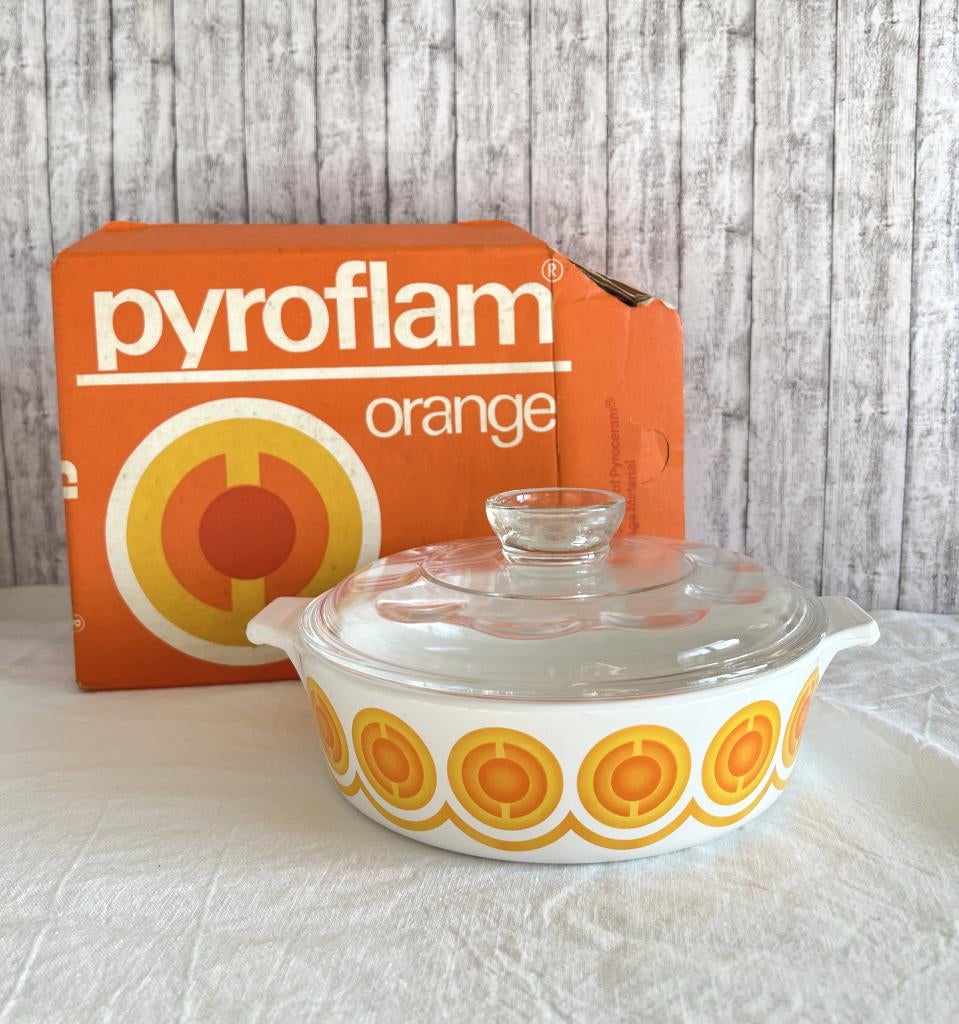 Plat pour four avec couvercle Pyroflam Space Age Orange, Antiquités & Art, Antiquités | Céramique & Poterie, Enlèvement ou Envoi