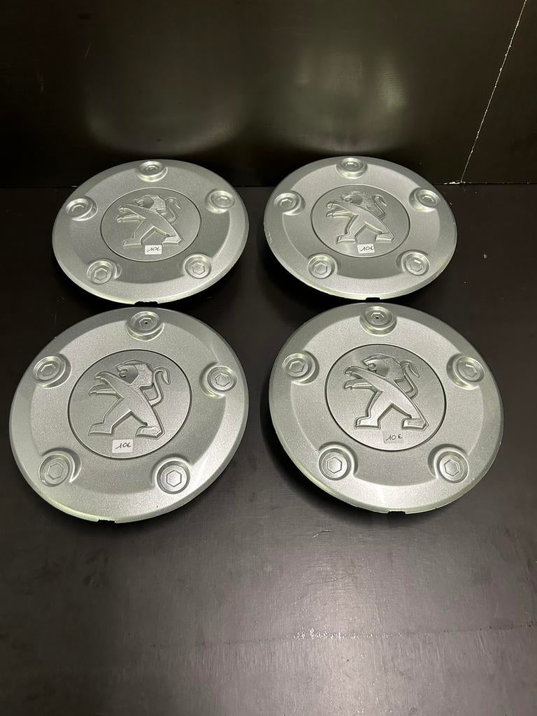 4 Peugeot partner of expert 5/108 wieldoppen, Ophalen of Verzenden, Zo goed als nieuw