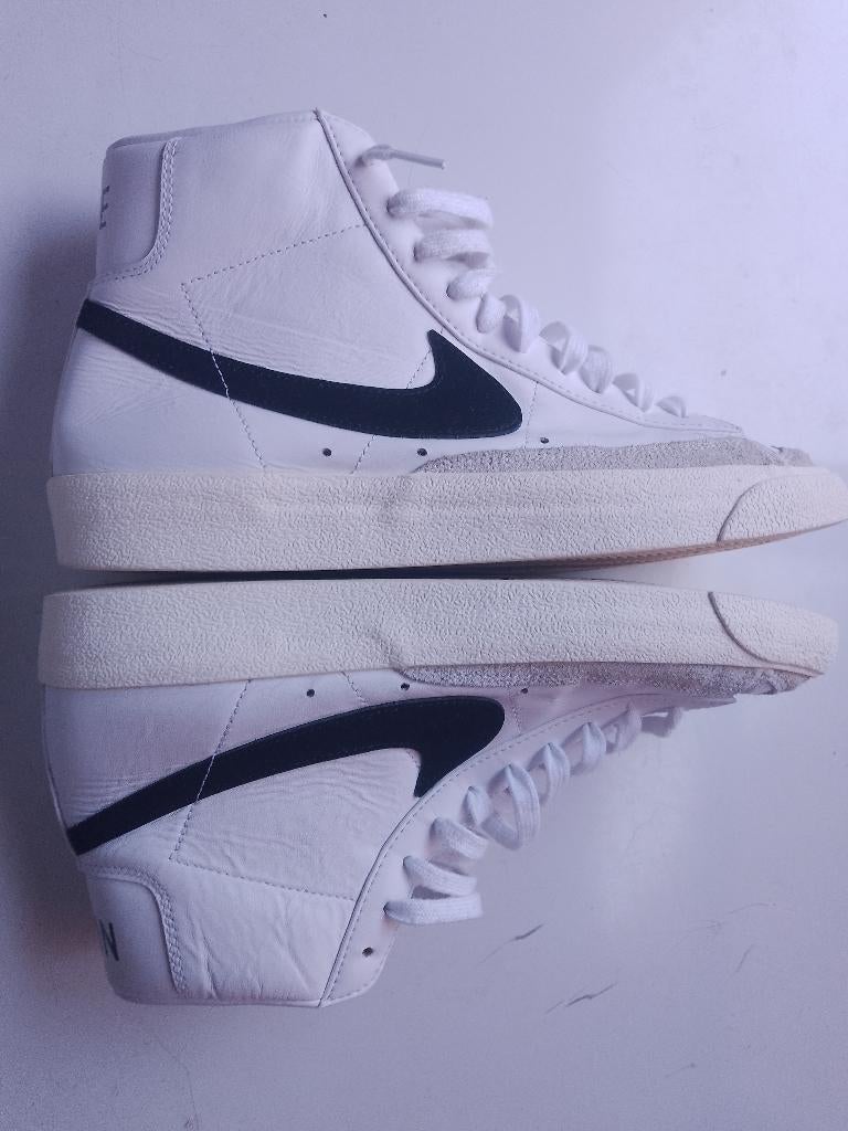 45 nike blazer mid 77 vintage white '22 heel goede staat, Nike, Comme neuf, Blanc, Baskets