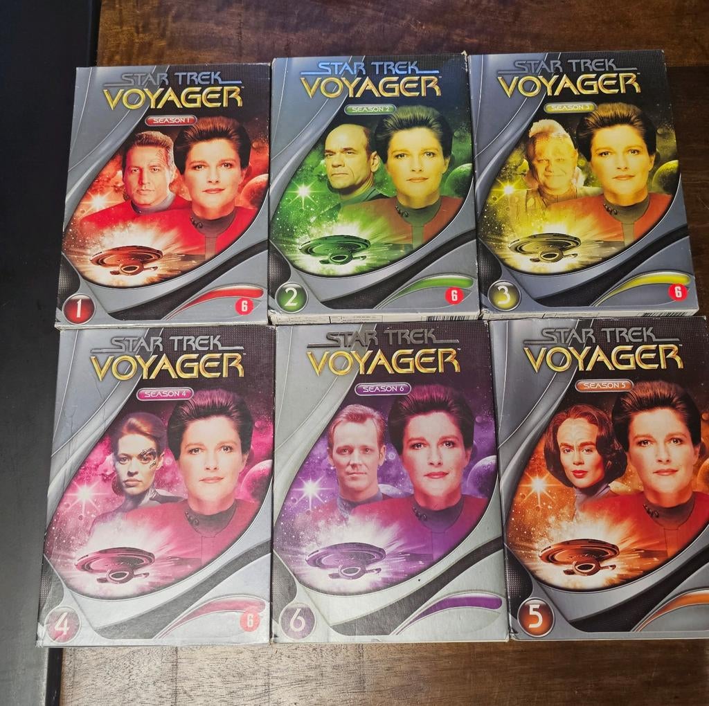 STAR TREK VOYAGER  DVD BOXEN, Ophalen, Gebruikt, Science Fiction, Boxset