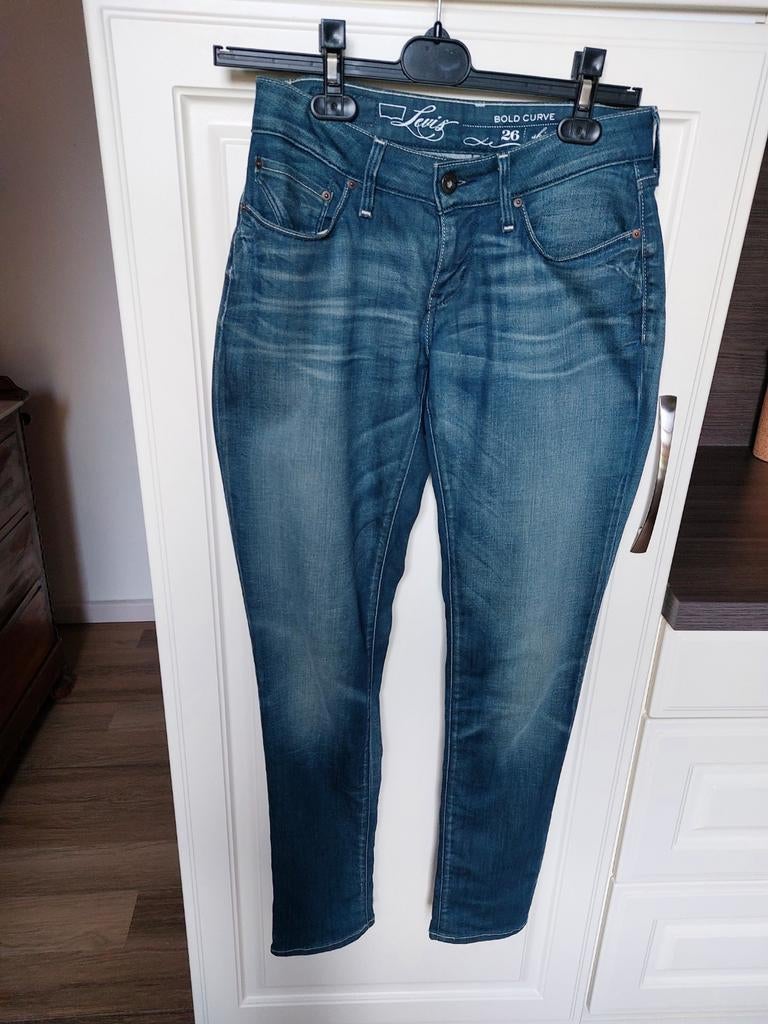 Jeans Levi's 26/32, Enlèvement ou Envoi, W27 (confection 34) ou plus petit, Porté, Bleu