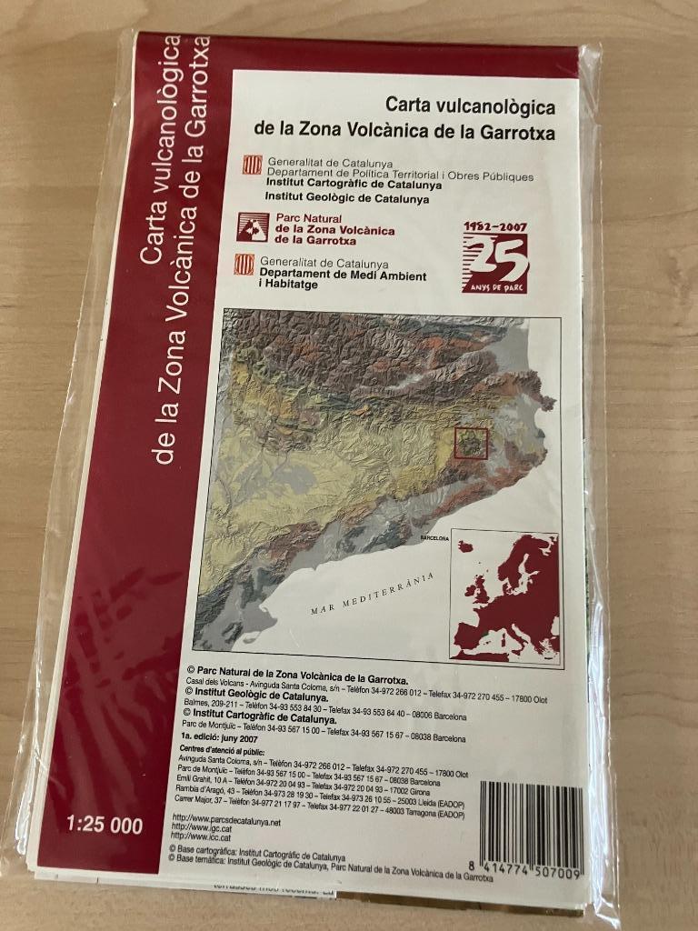 Vulkanologische kaart van het vulkanisch gebied Garrotxa, Boeken, Atlassen en Landkaarten, Ophalen of Verzenden, Nieuw, Spanje
