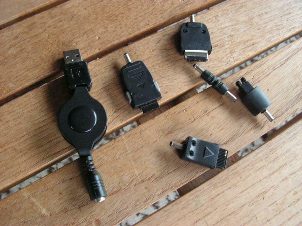 Set avec convertisseurs USB., Enlèvement ou Envoi, Comme neuf