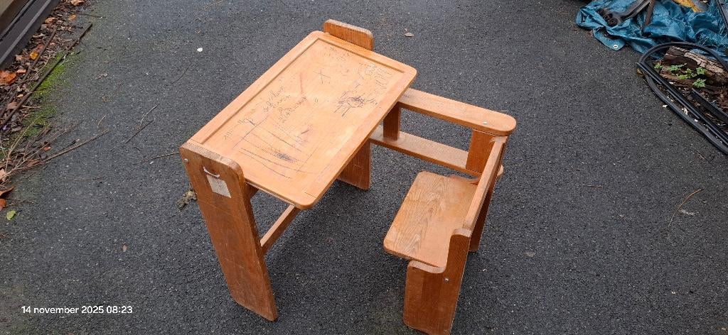 bureau compact pour enfants, Enfants & Bébés, Chambre d'enfant | Tables & Chaises, Utilisé, Table(s), Enlèvement