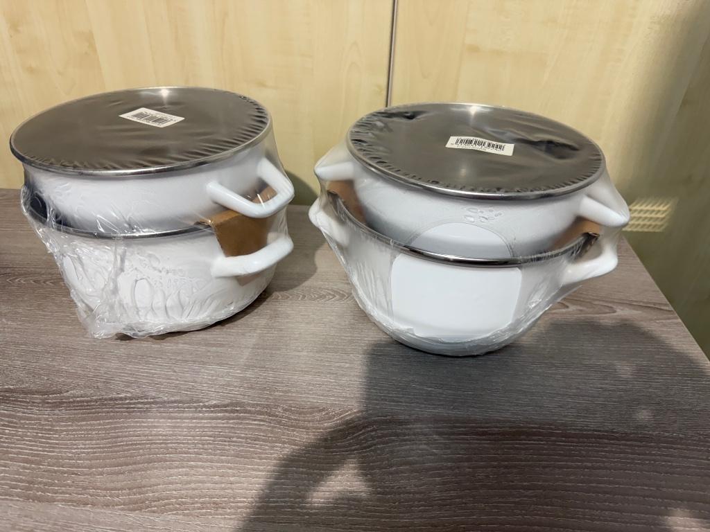 2 nieuwe witte mosselpotten cosy & trendy, Huis en Inrichting, Keuken | Potten en Pannen, Ophalen of Verzenden, Nieuw, Overige materialen