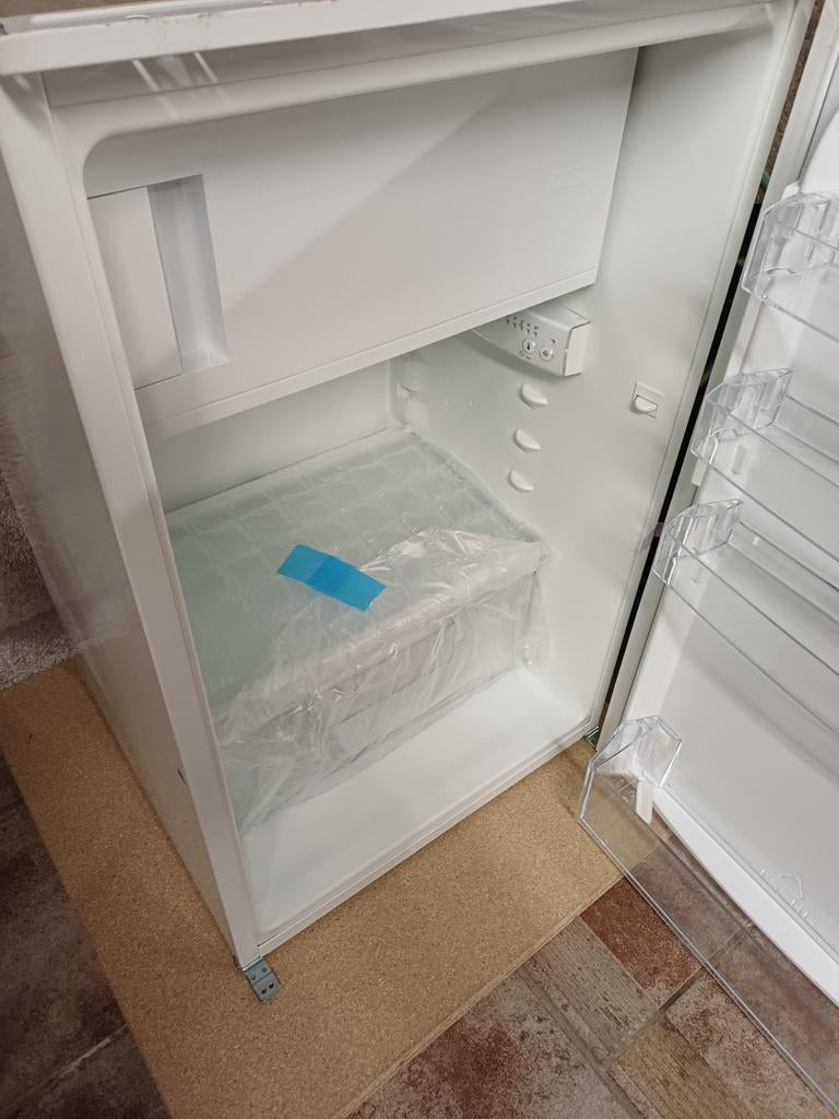 Réfrigérateur encastré Zanussi, Neuf, Avec compartiment congélateur, 85 à 120 cm, Enlèvement