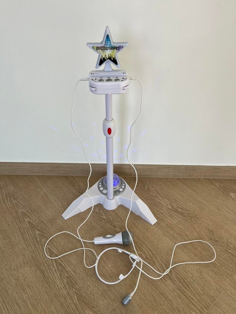 Staander met microfoon en disco lichtjes, Ophalen, Zo goed als nieuw, Jongen of Meisje