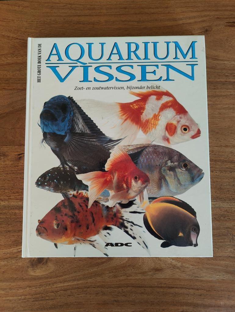 Het grote boek van de aquariumvissen, Ophalen of Verzenden, Zo goed als nieuw