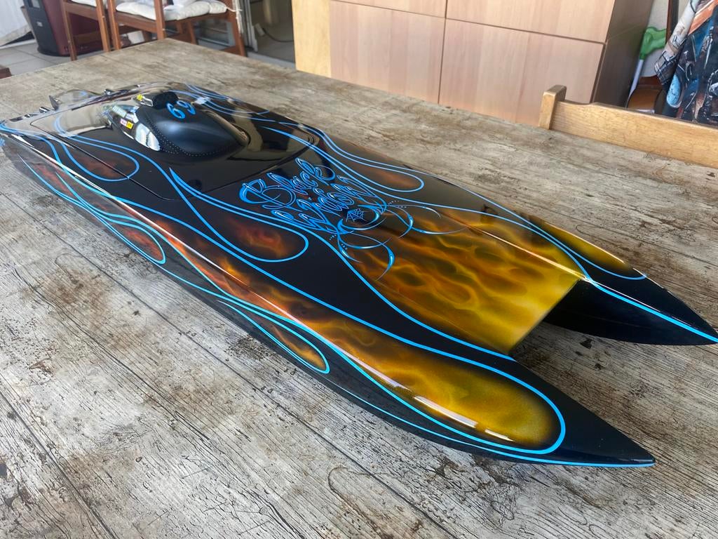 Coque neuve, offshore rc vide., Enlèvement, Neuf, Plus grand que 1:32, Autres marques