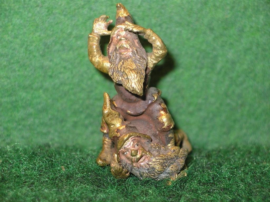 PETIT BRONZE DE VIENNE:2 LUTINS JOUANT A SAUTE MOUTON, Enlèvement ou Envoi, Bronze