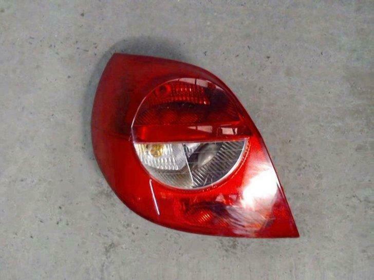 feu arriere gauche  renault  clio 3, Autos : Pièces & Accessoires, Enlèvement ou Envoi, Utilisé, Renault