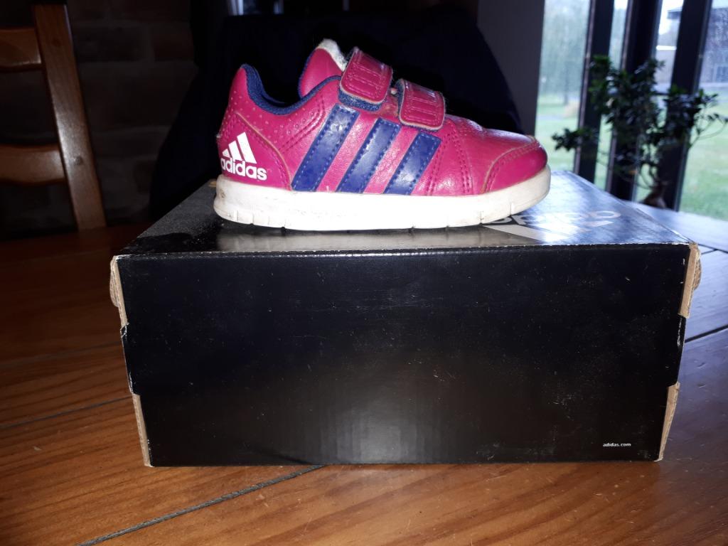 Basket enfant, Adidas, Enlèvement ou Envoi, Utilisé, Chaussures de sport