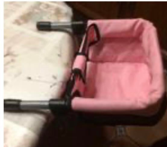 Poppen ophang stoeltje voor aan tafel, Kinderen en Baby's, Ophalen of Verzenden, Zo goed als nieuw, Babypop