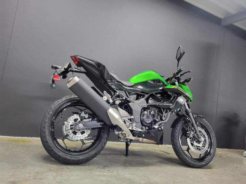 2026 Kawasaki Z 125 (4j garantie, 4j Assist), Entreprise, Jusqu'à 11 kW, Permis Moto A1 minimum, 1 cylindre