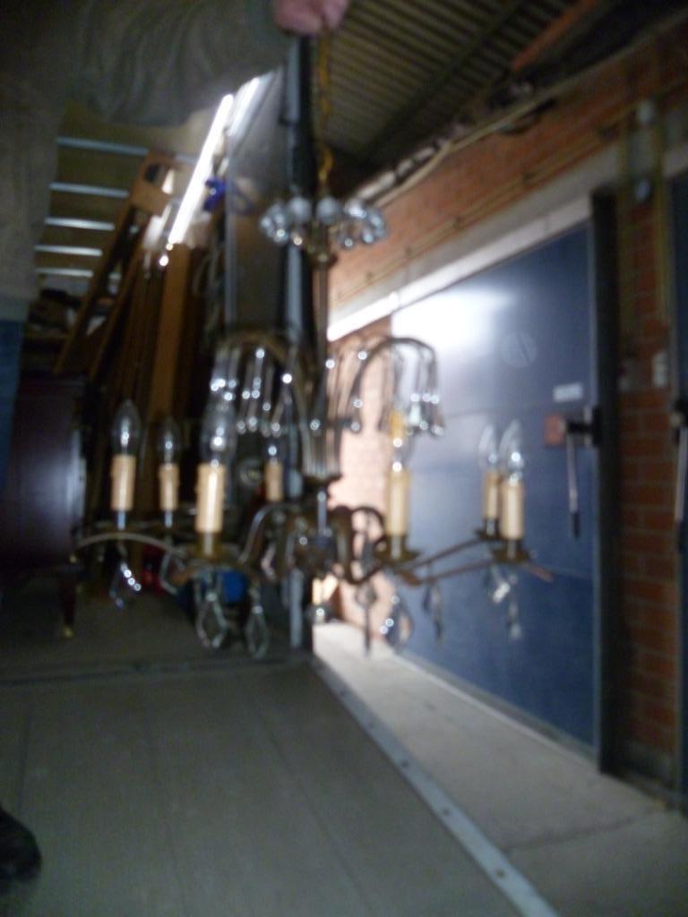 OUDE LUSTER IN KOPER MET CRISTAL, Enlèvement