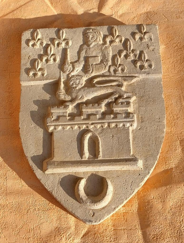Kalkstenen wapenschild van de stad St Emilion, Frankrijk, Antiek en Kunst, Curiosa en Brocante, Ophalen