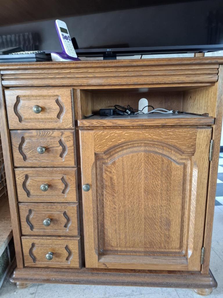 tv kast, Ophalen of Verzenden