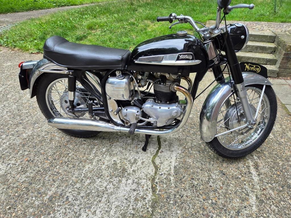 Norton Dominator 88ss 1964 très exclusif