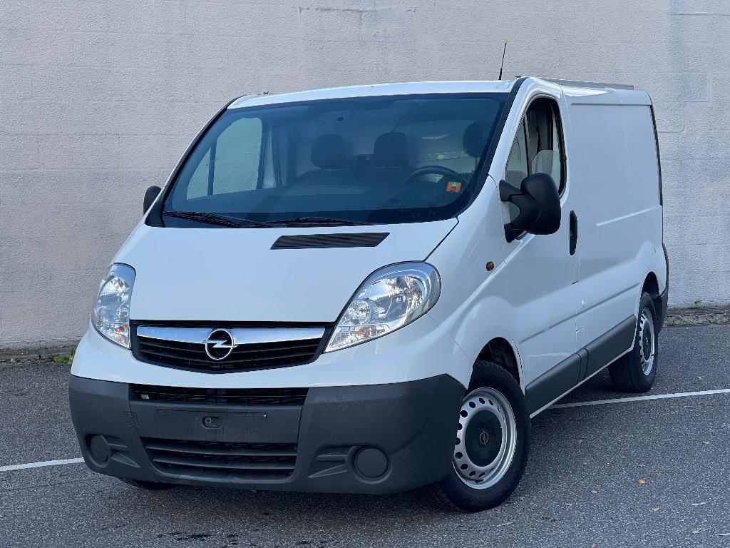 Opel Vivaro 2.0 CDTI, Autos, Camionnettes & Utilitaires, Particulier, ABS, Airbags, Verrouillage central, Radio, Porte coulissante