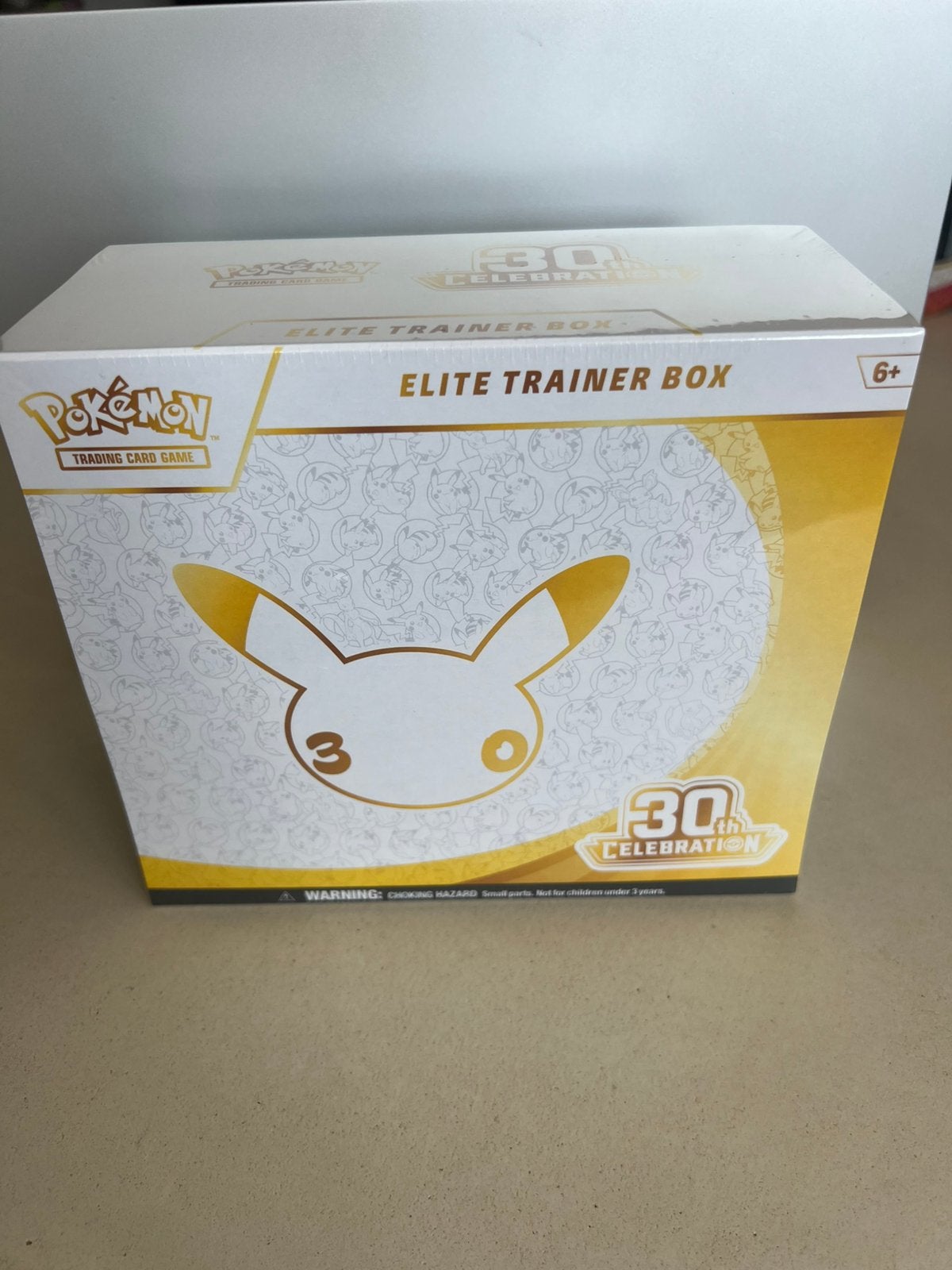 Pokémon ETB 30th celebration, Ophalen of Verzenden, Nieuw