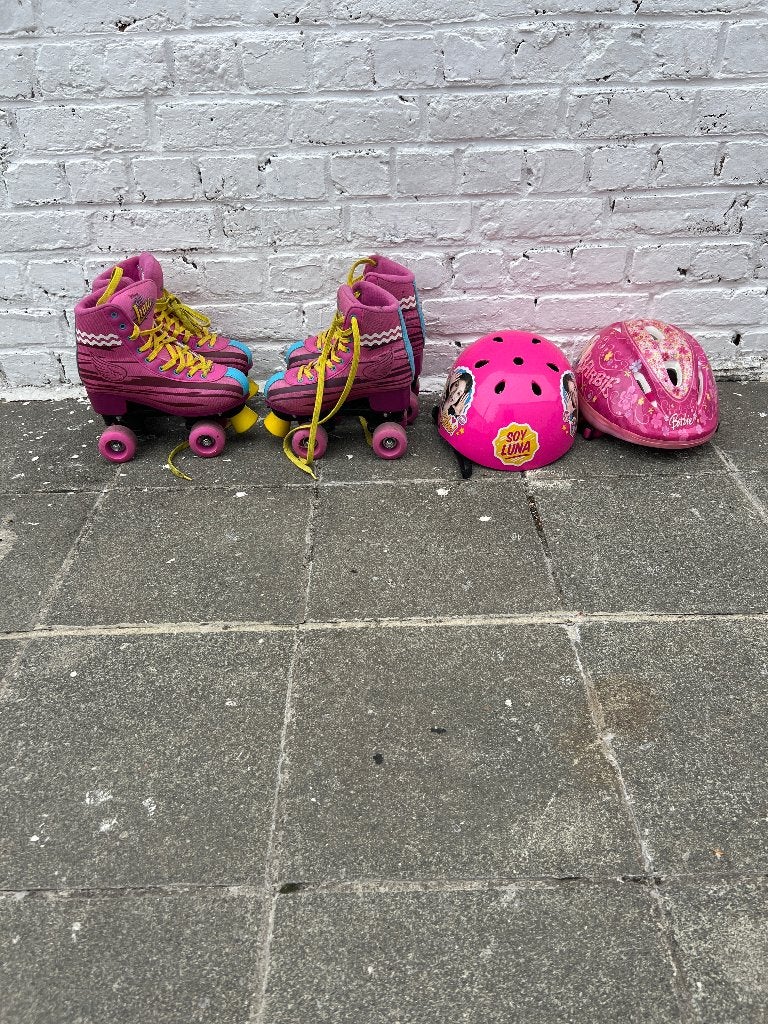 Soy Luna Disney Barbie helm rolschaats maat 35-37, Kinderen en Baby's, Speelgoed | Buiten | Rolschaatsen, Ophalen, Gebruikt, Kinderen