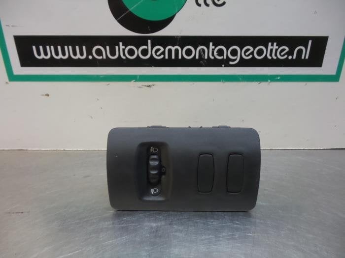 Schakelaar Koplamp Ihv van een Renault Clio (Clio 3 06-), Auto-onderdelen, Gebruikt, -, Renault, -