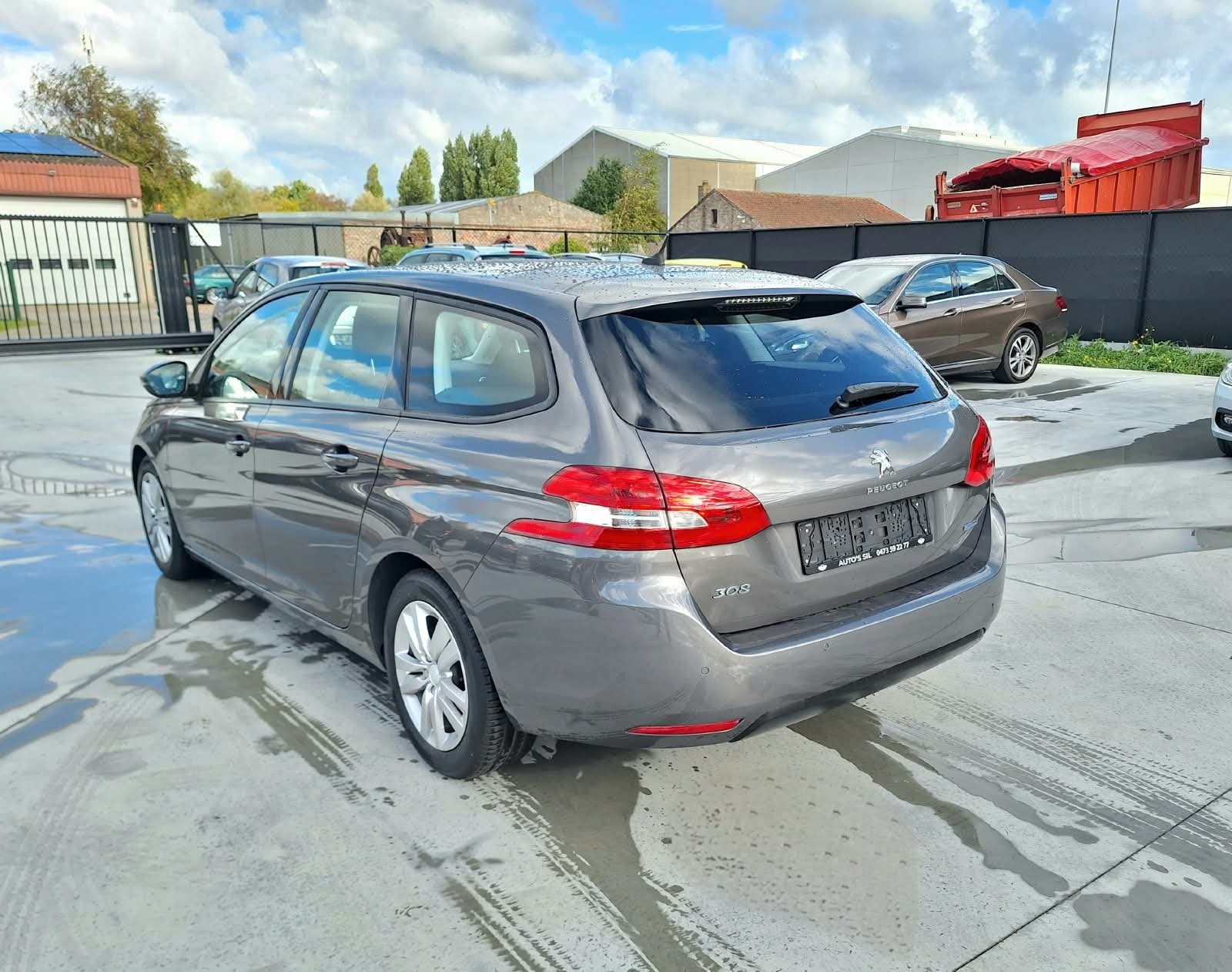Peugeot 308 SW 1.2i PureTech | Airco | Navigatie | Pano, Autos, 94 kW, Argent ou Gris, Achat, Euro 6