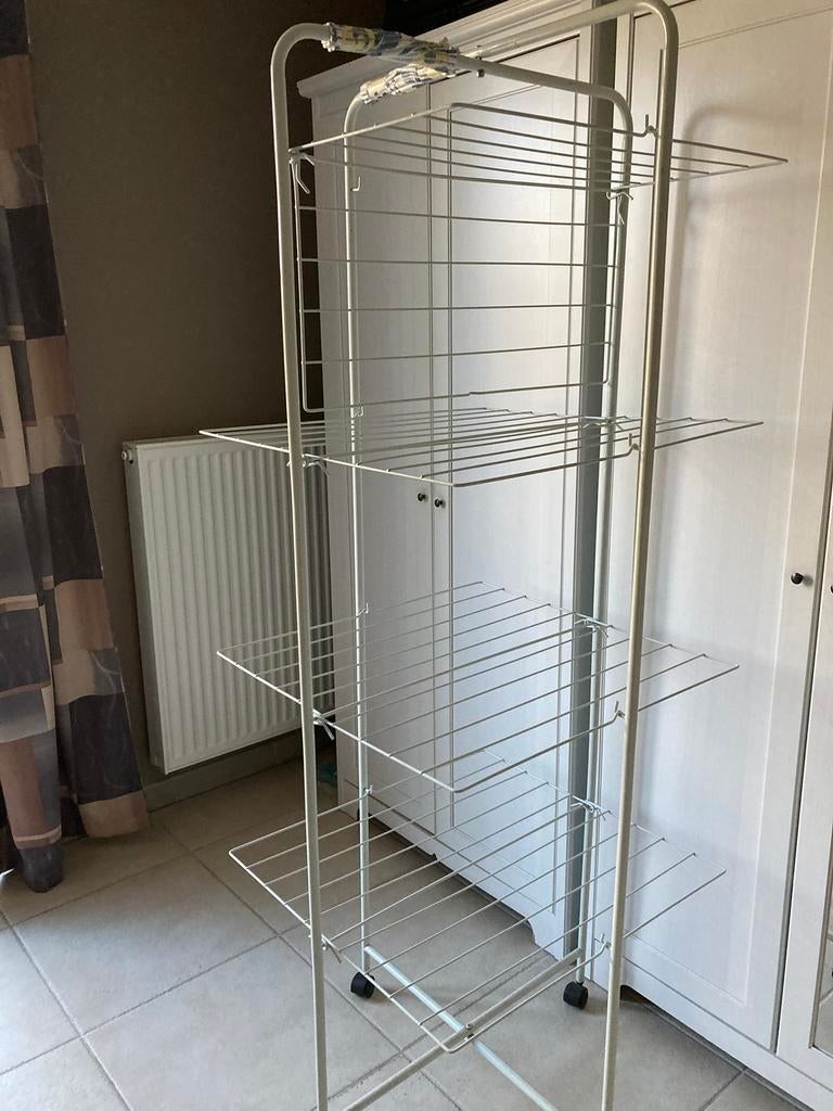 De hoogte van de wasdroger is 160 cm, Tuin en Terras, Ophalen, Zo goed als nieuw