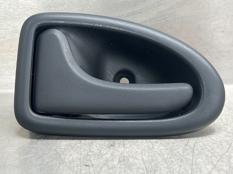 PORTIERGREEP BUITEN LINKS Nissan Primastar (|8200028994|), Gebruikt, Links, Nissan