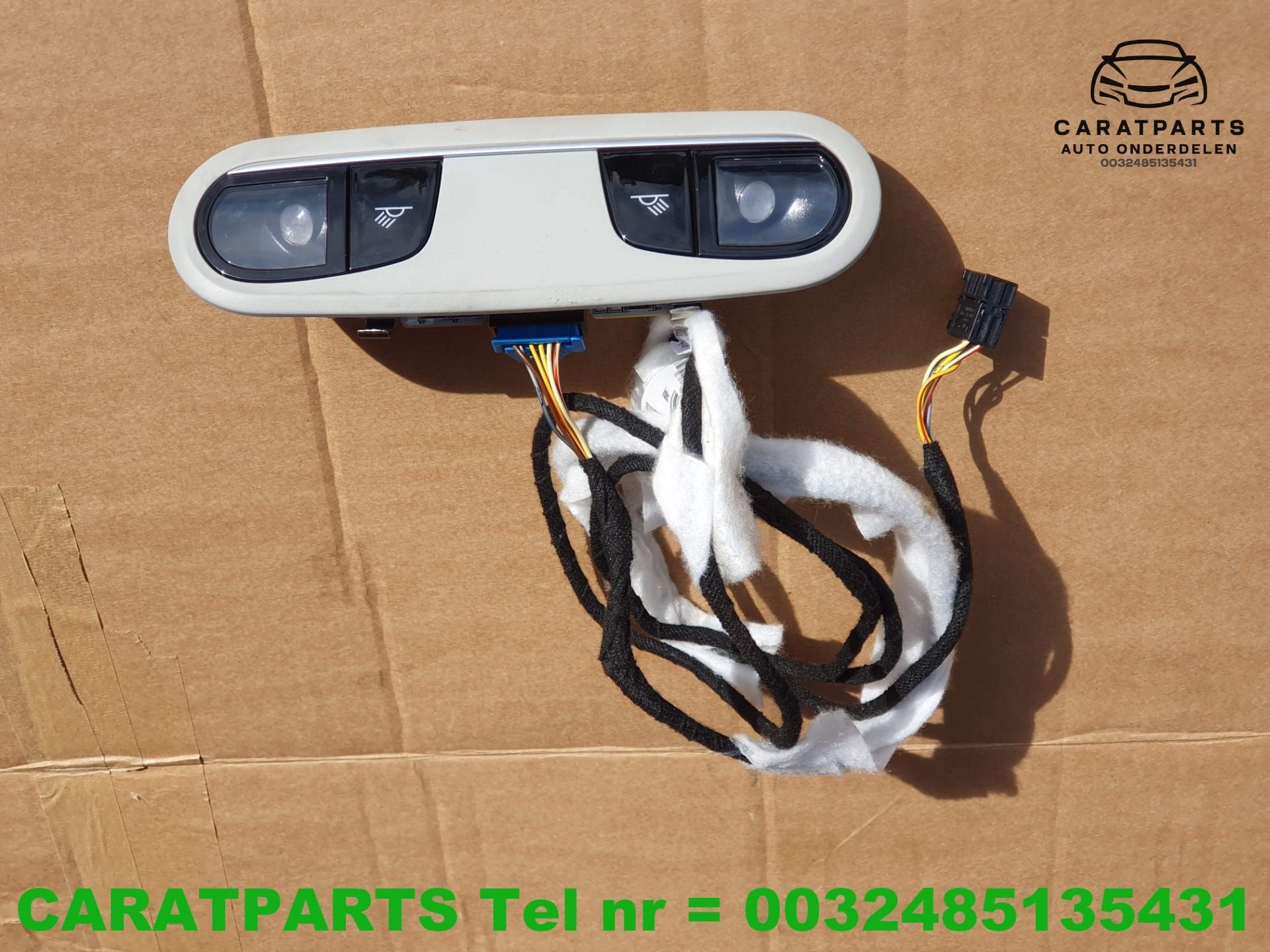 4G0947111A a6 lampe de lecture A6 clairage int rieur A7 4G C, AUDI AG, Auto-Union-Strasse 1
85045  Ingolstadt, DE, Audi, Utilisé