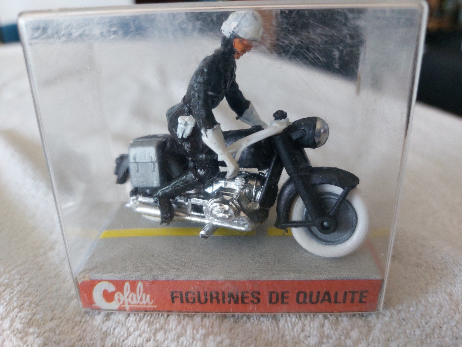Moto Gendarmerie  Tour de France miniatuur wielrenners, Verzenden