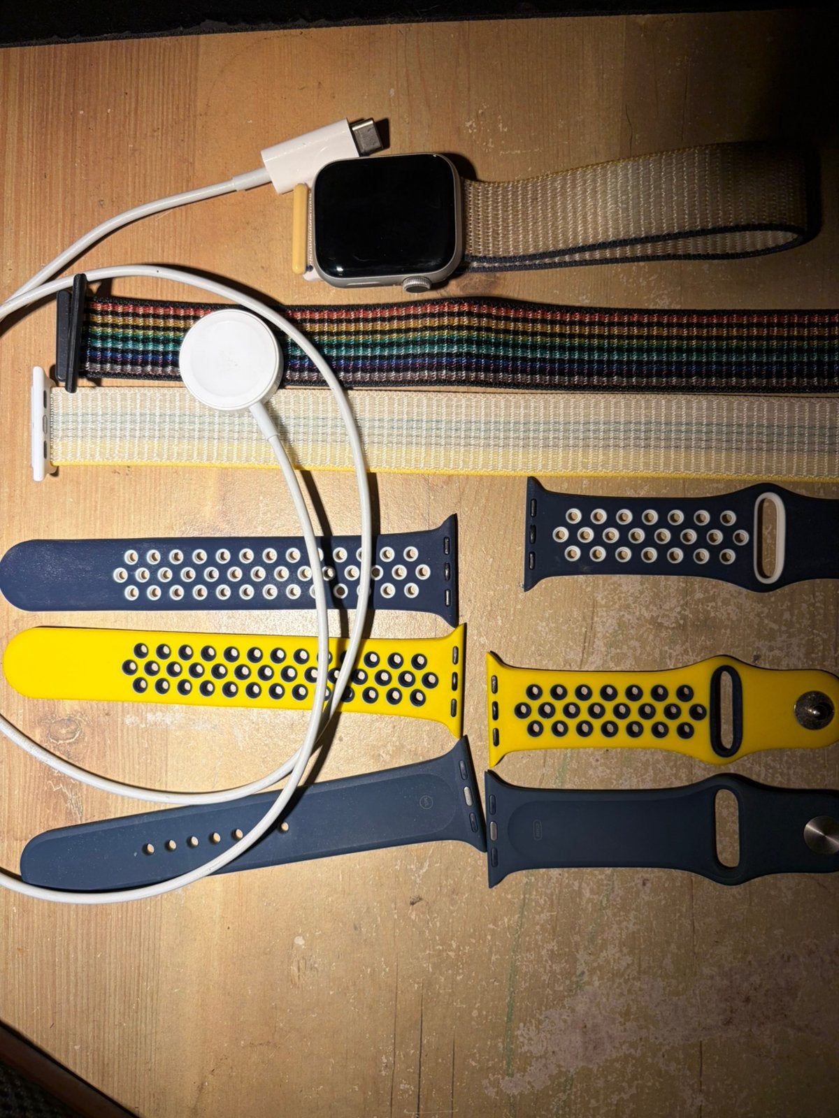 Apple watch SE2 40mm gps zilver, Handtassen en Accessoires, Ophalen of Verzenden, GPS, Zo goed als nieuw, Zilver