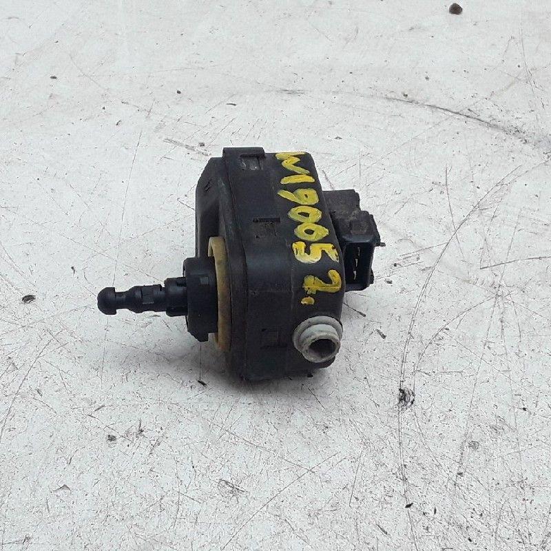 PHARE MOTEUR Toyota RAV4 (A3) (01-2005/06-2013), Utilisé, Toyota
