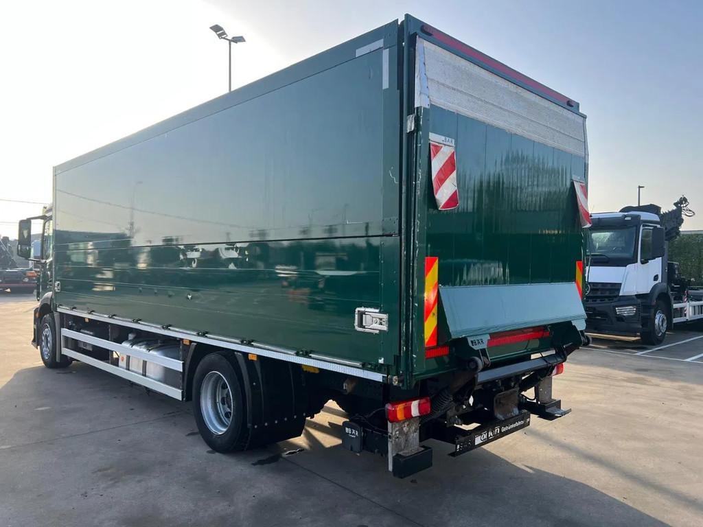Mercedes-Benz Antos 1832 DRANKENOPBOUW - LAADBRUG 2.000 KG, Automaat, Achterwielaandrijving, Euro 6, Mercedes-Benz
