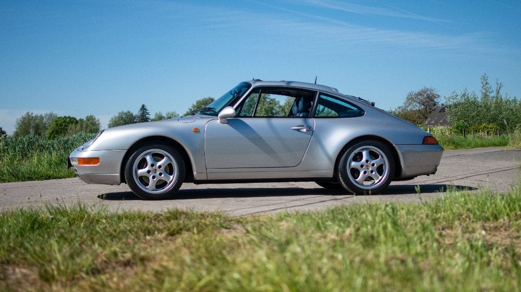 Porsche 993 Carrera 2, Autos, Argent ou Gris, Achat, Entreprise, Carnet d'entretien