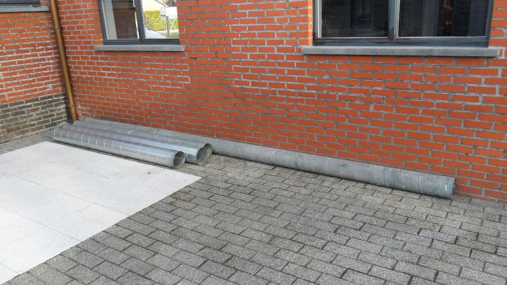 spiraal buis ventilatie ijzerbuis, Doe-het-zelf en Bouw, Ophalen, Zo goed als nieuw