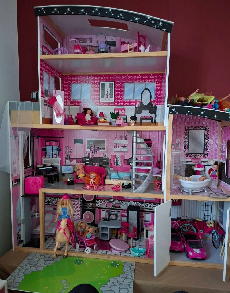 Poppen Speelset: Groot KidKraft Huis+Poppen+Bedden+Paarden, Enlèvement, Comme neuf, Maison de poupées