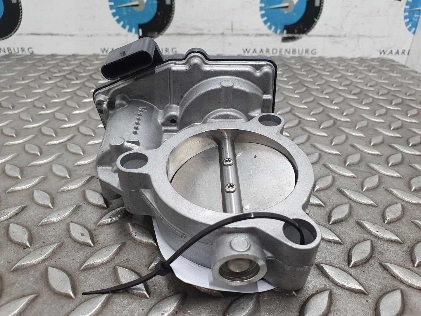 BMW 3 SERIES GASKLEPHUIS 13547619008 2024, Ophalen of Verzenden, Gebruikt, ARN erkend