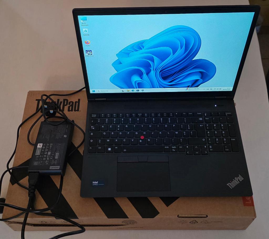 Lenovo ThinkPad P16v Gen 2 vPro intel Ultra core 7 165H, 32 GB, Intel® Ultra 7 165U, 16 pouces, Comme neuf