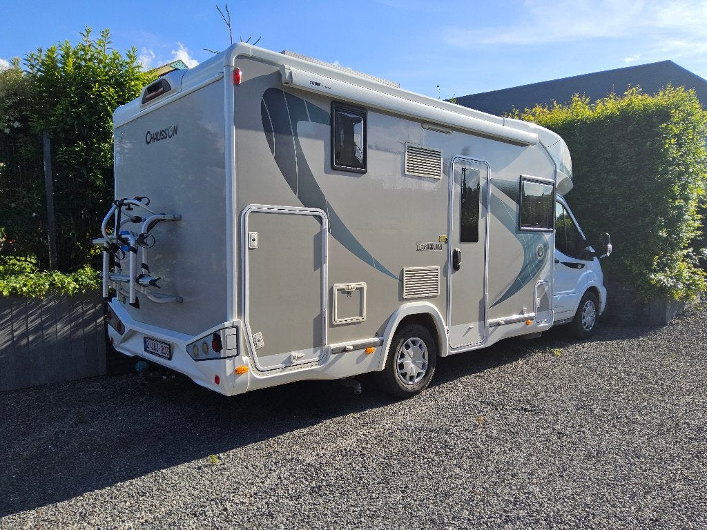 Motorhome Ford Chausson 640 Titanium, Autos, Achat, 149 g/km, Entretenue par le concessionnaire, Autre carrosserie