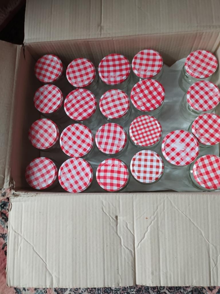 20 tal potjes voor de confituurliefhebbers, Ophalen, Glas