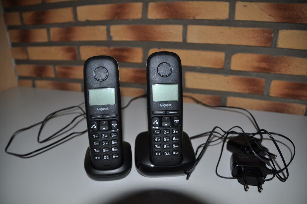 telefonie, Telecommunicatie, Vaste telefoons | Handsets en Draadloos, Zo goed als nieuw, 2 handsets, Stralingsarm, Ophalen of Verzenden