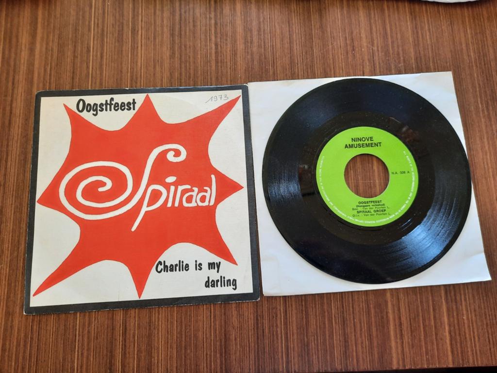 Spiraal groep.Ooggstfeest/Charlie is my darling., Ophalen of Verzenden