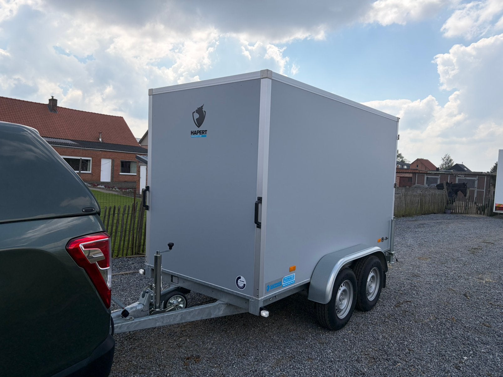 Gesloten aanhang wagen met zij klep 1m80 hoog vanbinnen, Enlèvement, Comme neuf